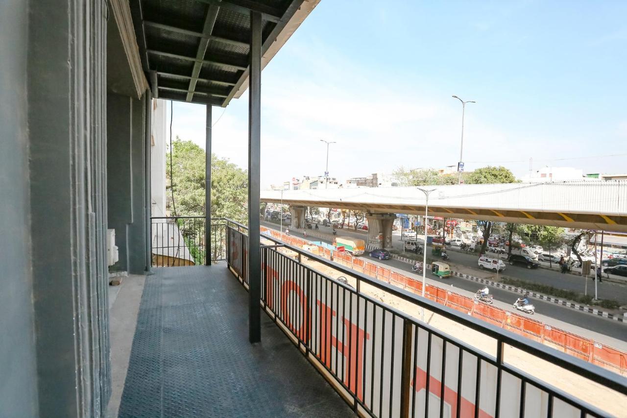 Fabhotel Vat - Meera Bagh Delhi  Exterior foto