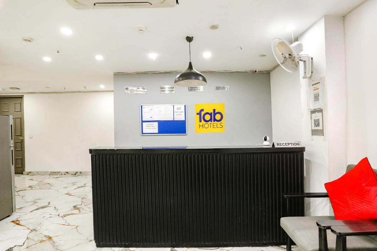 Fabhotel Vat - Meera Bagh Delhi  Exterior foto